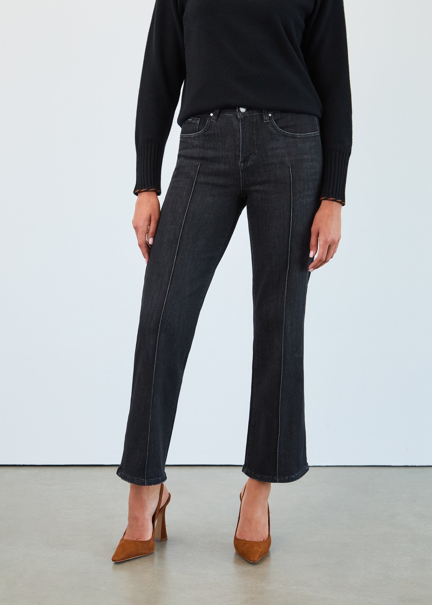 FDJ - BLACK STATEMENT DENIM OLIVIA PINTUCK WIDE LEG JEAN  -2200872