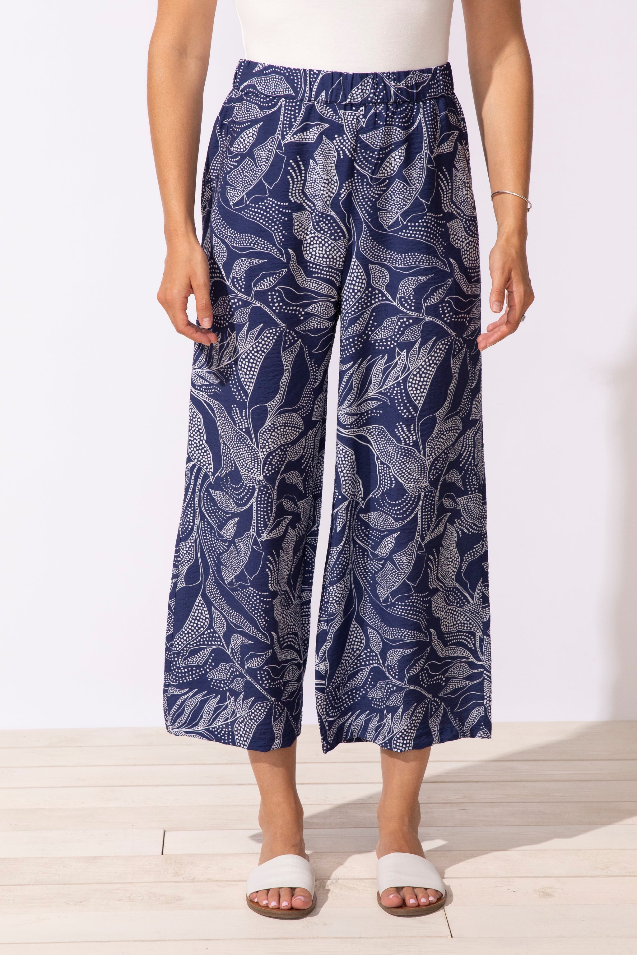 ESCAPE - REGATTA RESORT PRINT PULL ON PANT - E65642 -2 Colours