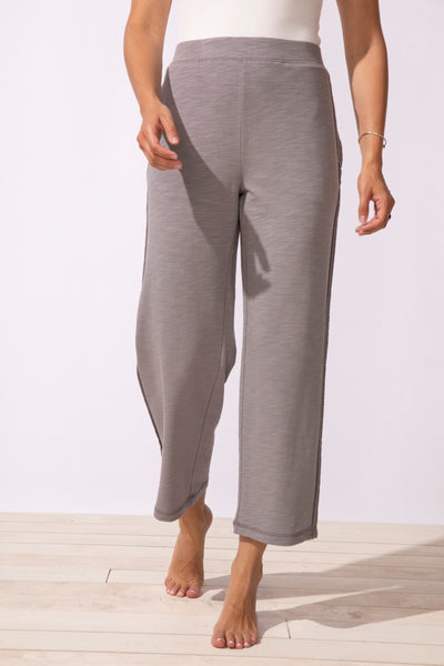 ESCAPE - ONSHORE PULL ON CROP PANT -E66843