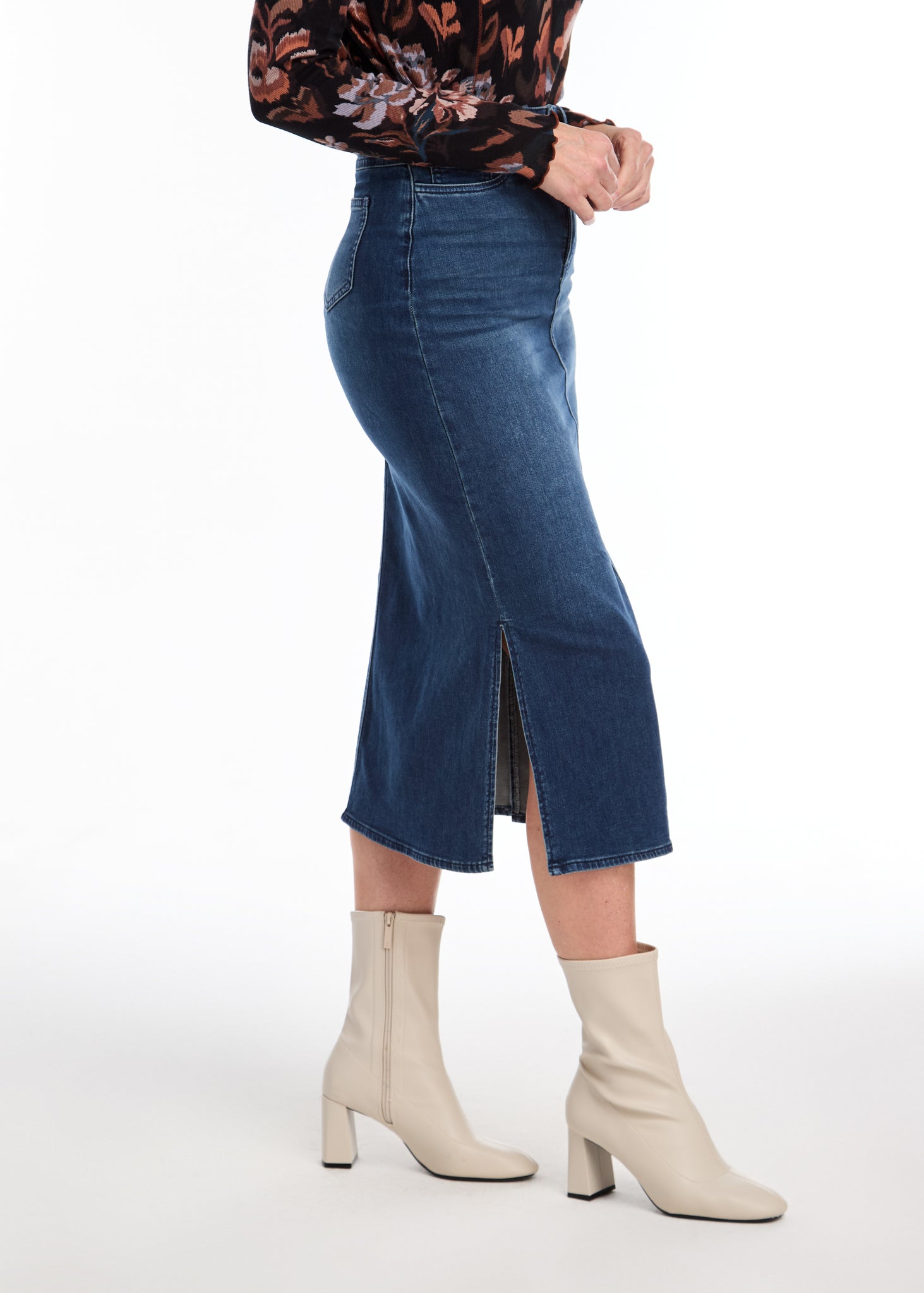 FDJ - LIGHTWEIGHT AUTHENTIC DENIM  SKIRT - 6981843 - 2  Colours