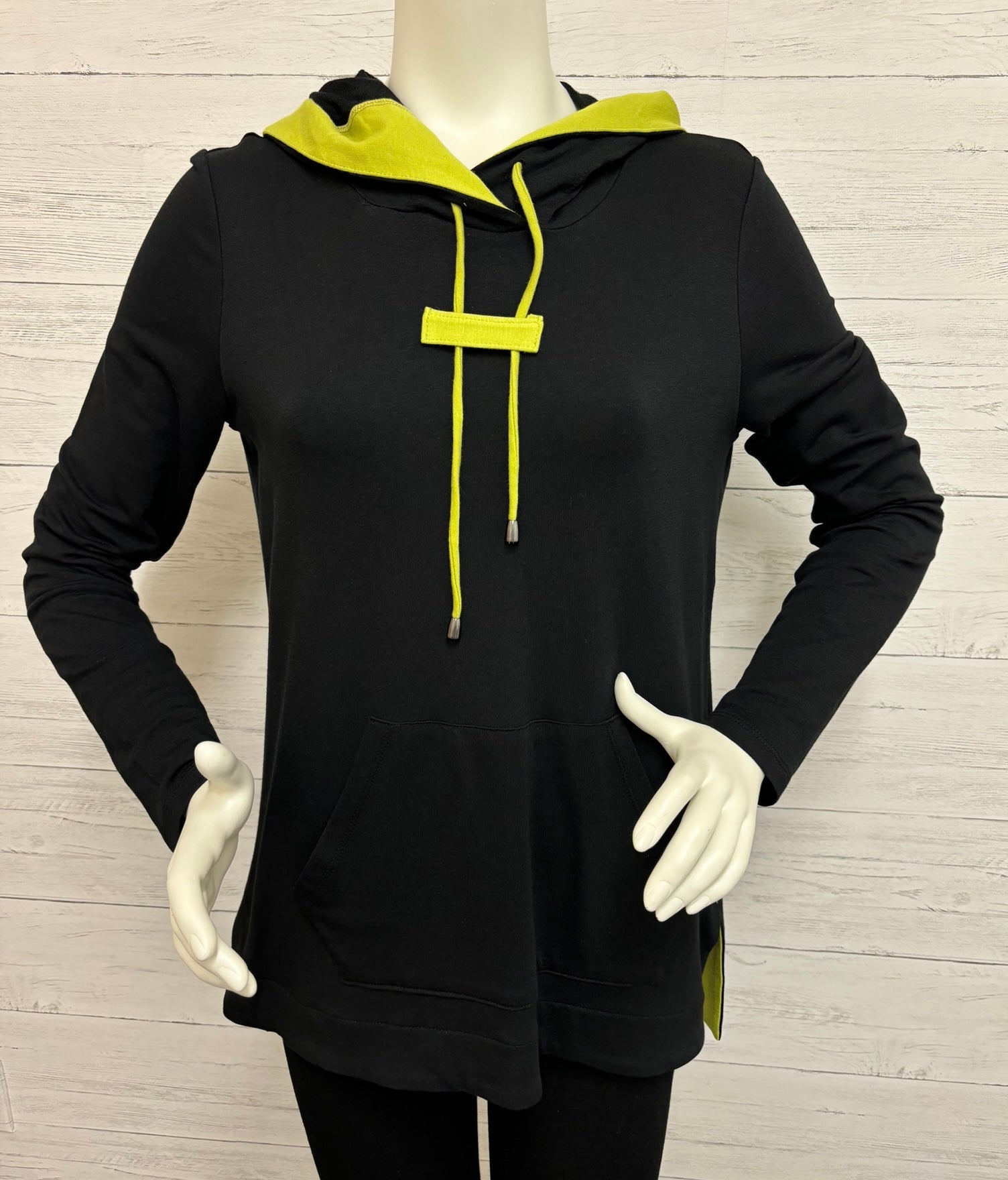 PURE ESSENCE - BAMBOO CONTRAST TRIM HOODIE - 112-4985 - 2 Colours