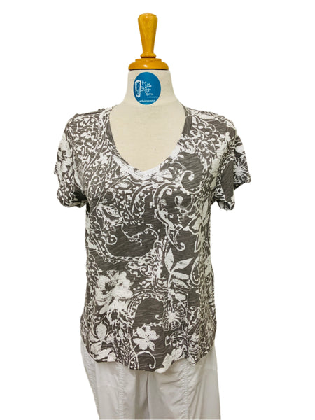 ESCAPE - PAISLEY SCROLL COTTON JERSEY  -  V NECK TEE - E14500 - 3 Colours