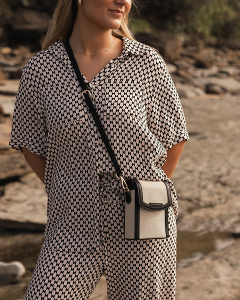 LOUENHIDE - YOKO CANVAS PHONE BAG - 2 Colours