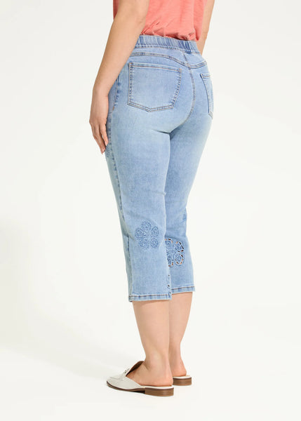 FDJ - EMBROIDERED FLOWER COMFORT WAIST CAPRI - 2520669