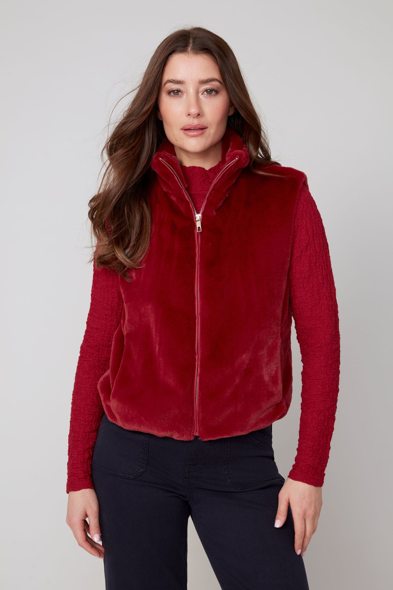 RENUAR  -  FAUX FUR VEST - R3879L-E3011