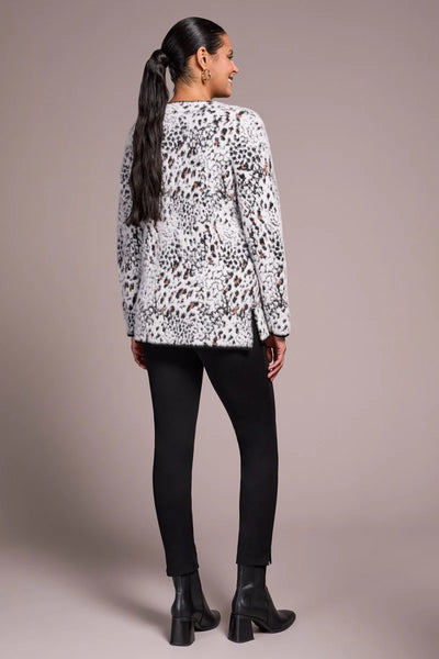TRIBAL - FUZZY ANIMAL PRINT LONG SLEEVE SWEATER - 2354O-8321