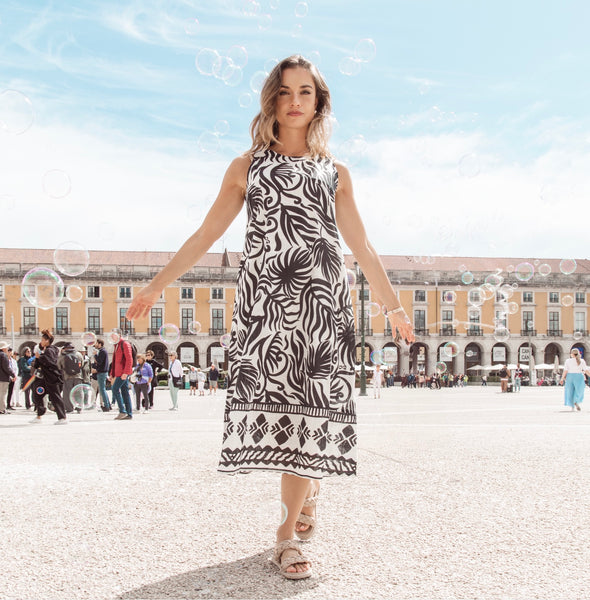 ORIENTIQUE - SURINAME BLACK / WHITE BORDER PRINT DRESS-40175