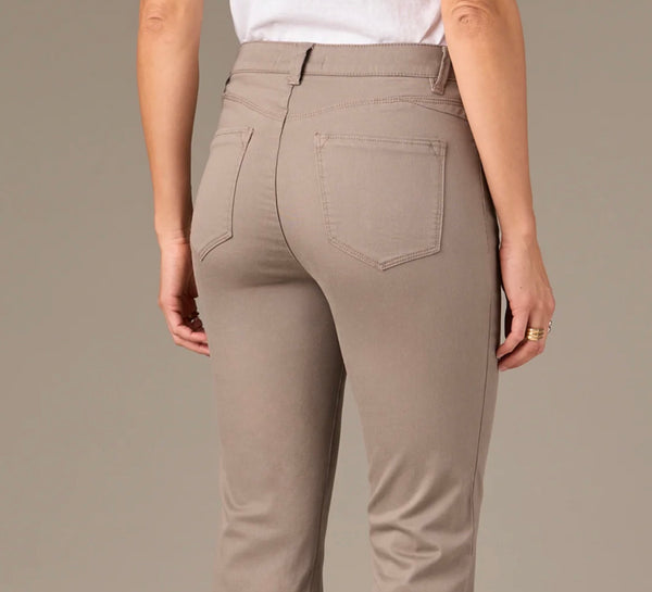 WIT & WISDOM - STRAIGHT LEG LIGHTWEIGHT TWILL PANT - P1009VMX2- 2 Colours